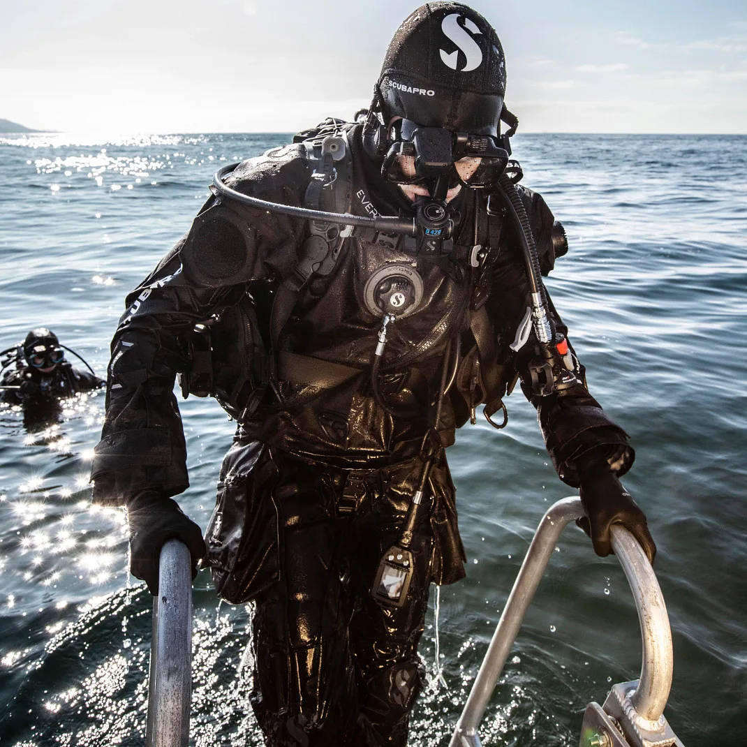 EVERTECH DRY BREATHABLE Suhe obleke SCUBA.si